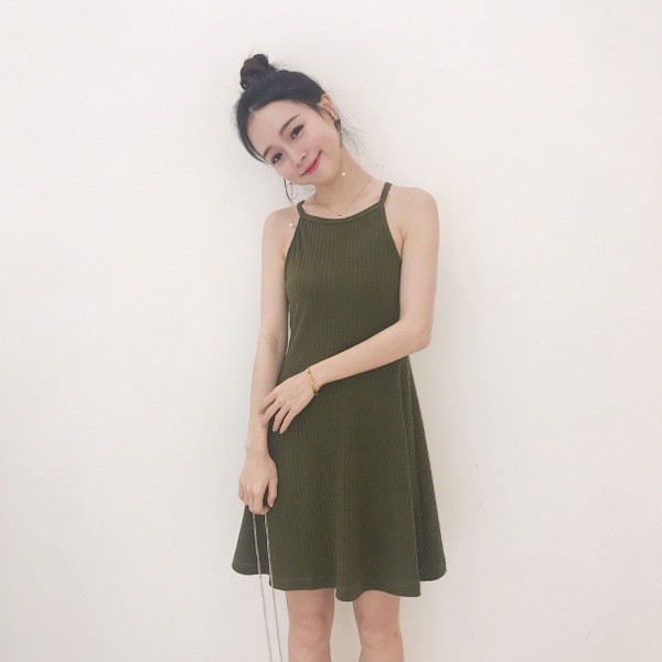 Ежедневна дамска рокля с тънки презрамки с гол гръб разкроена в два цвята