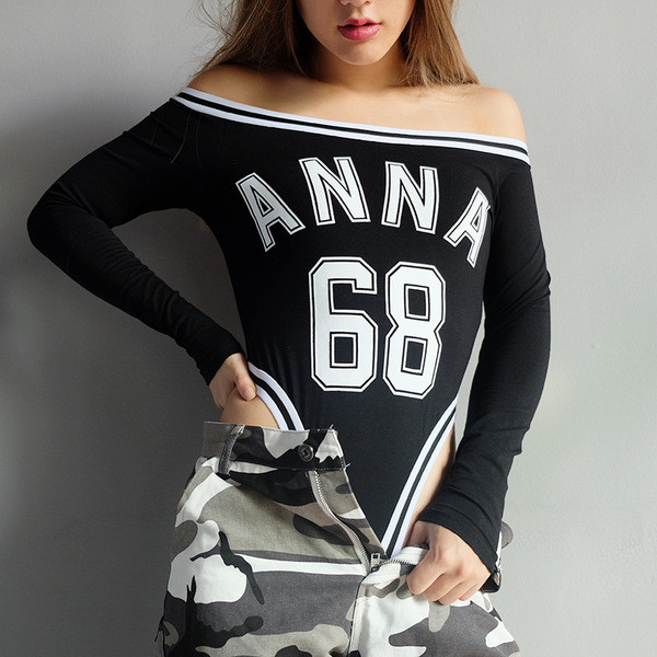 Спортно дамско боди с надпис в черен цвят