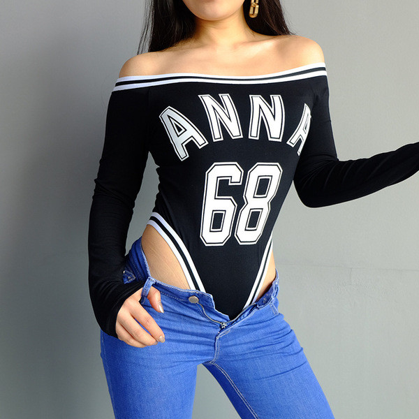 Спортно дамско боди с надпис в черен цвят