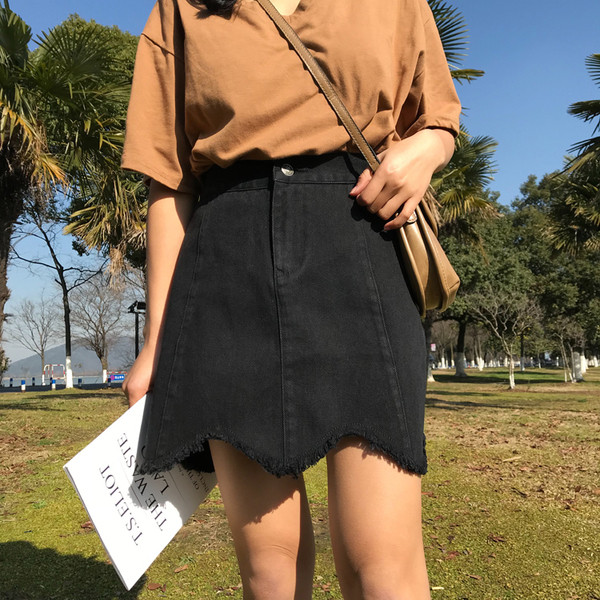 Стилна дамска пола с висока талия в два цвята