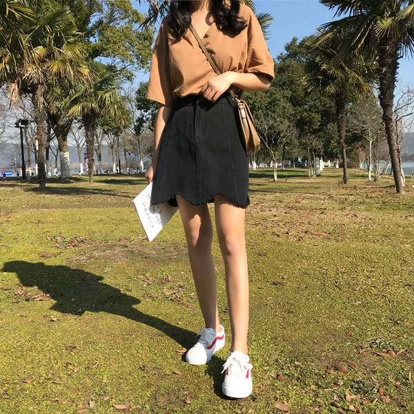 Стилна дамска пола с висока талия в два цвята