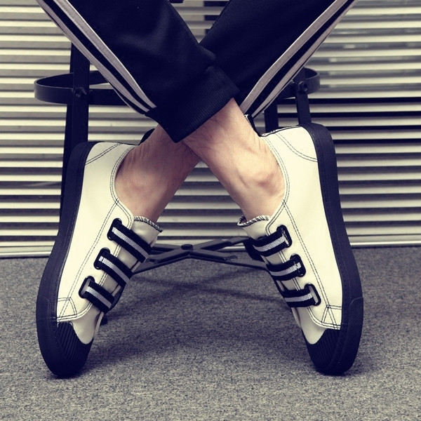 Спортно-ежедневни мъжки мокасини без връзки с ластици в два цвята