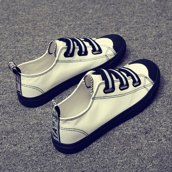 Спортно-ежедневни мъжки мокасини без връзки с ластици в два цвята