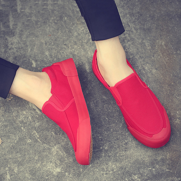 Mai multe modele de mocasini casual pentru bărbați în multe culori diferite