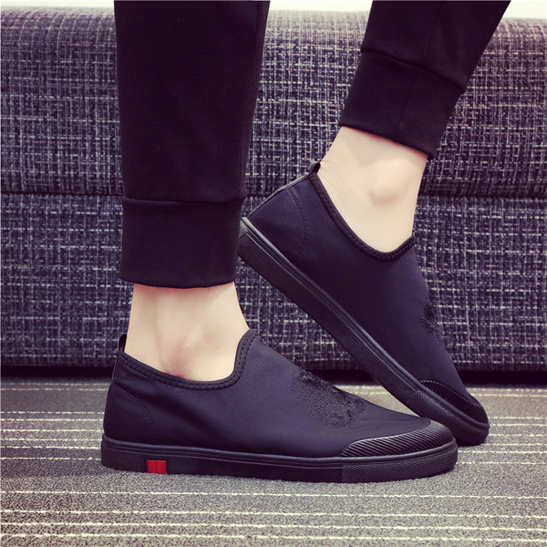 Спортно-ежедневни мъжки мокасини с апликация,два модела