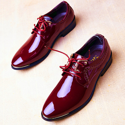 Модерни мъжки обувки заострен модел в два цвята