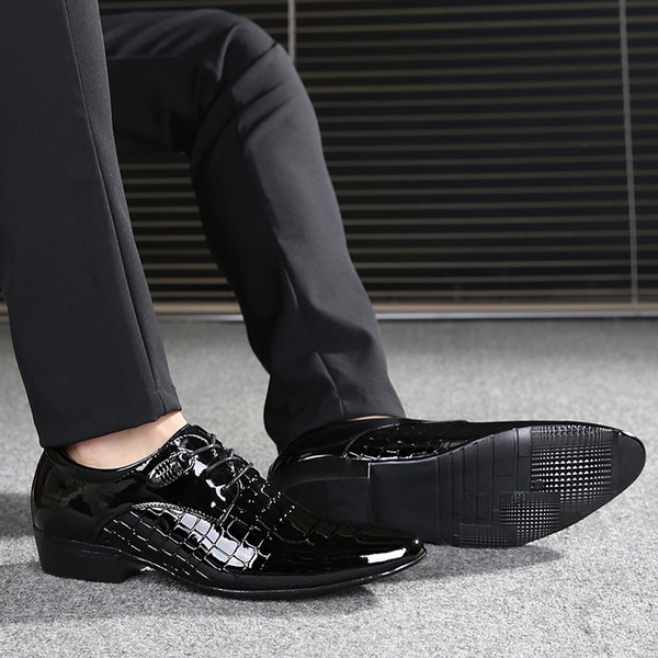 Летни мъжки официални обувки заострени в няколко модела и в черен цвят с тънка и дебела плътност