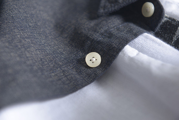 Памучна мъжка риза с дълъг ръкав, подходяща за ежедневието