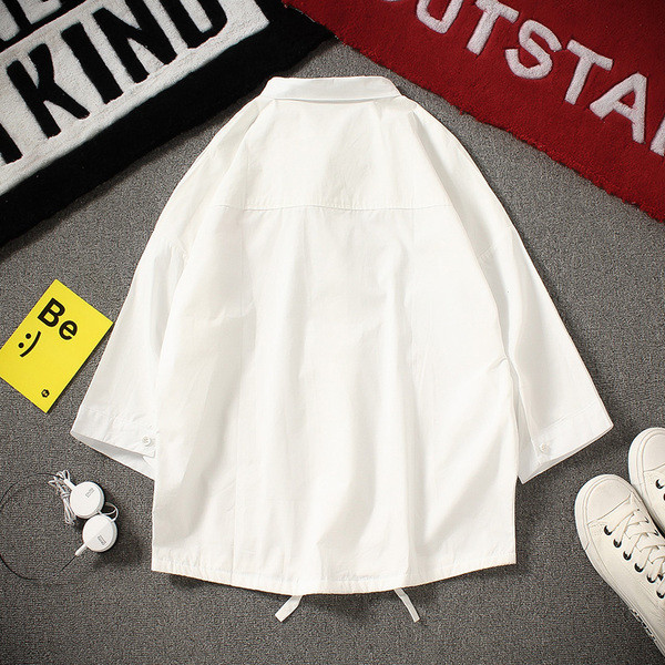 Мъжка риза с апликация в свободен стил бял и черен цвят