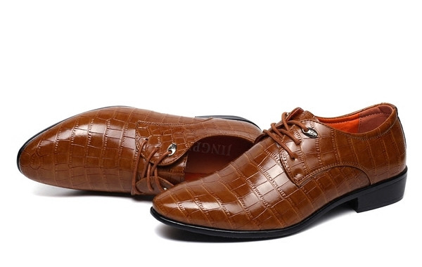 Модерни мъжки обувки с крокодилска шарка в два цвята