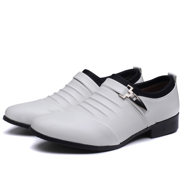 Pantofi formali de vara pentru barbati cu bareta si elemente metalice