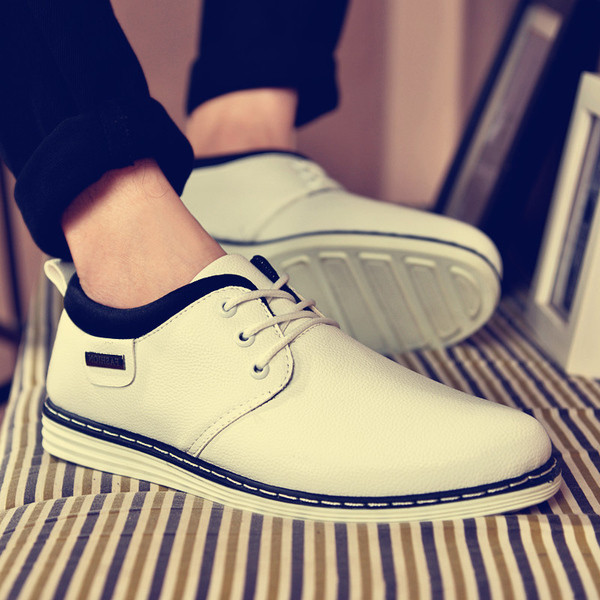 Pantofi controversați-eleganți de vară în trei culori