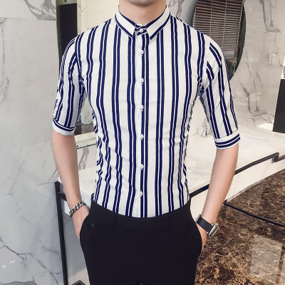 Cămașă bărbătească stilată cu mâneci 3/4 în dungi în mai multe culori