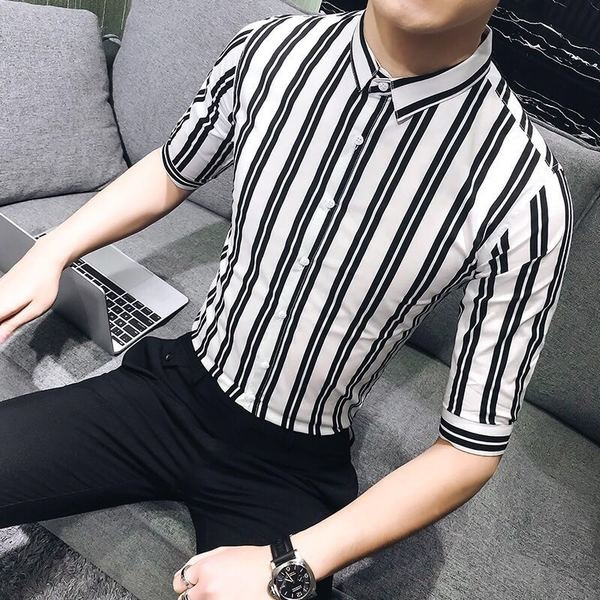 Cămașă bărbătească stilată cu mâneci 3/4 în dungi în mai multe culori