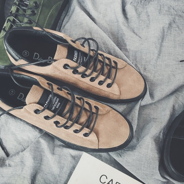 Adidasi eleganti pentru barbati cu talpa plata, potriviti pentru utilizarea de zi cu zi in trei culori