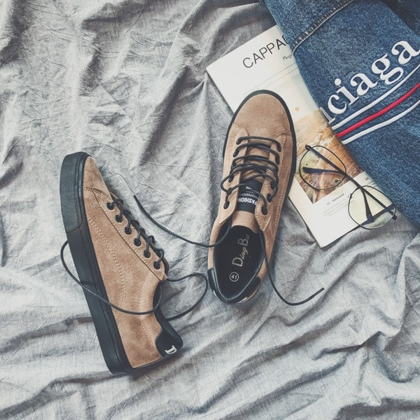 Adidasi eleganti pentru barbati cu talpa plata, potriviti pentru utilizarea de zi cu zi in trei culori