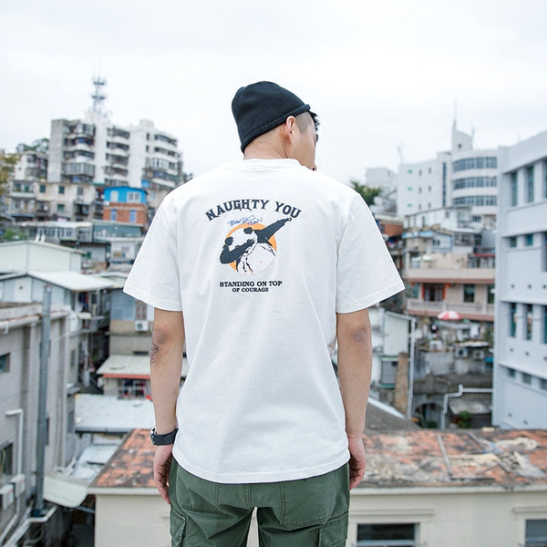 Τρέχον καλοκαιρινό μπλουζάκι σε διάφορα χρώματα με εκτύπωση στην πλάτη