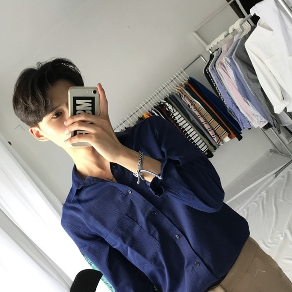 Κομψό ανδρικό πουκάμισο με κολάρο σε σχήμα Τ σε τρία χρώματα