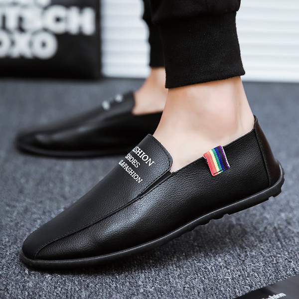 Αθλητικά-casual αντρικά  μοκασίνια με επίπεδη σόλα, δύο μοντέλα σε διάφορα χρώματα
