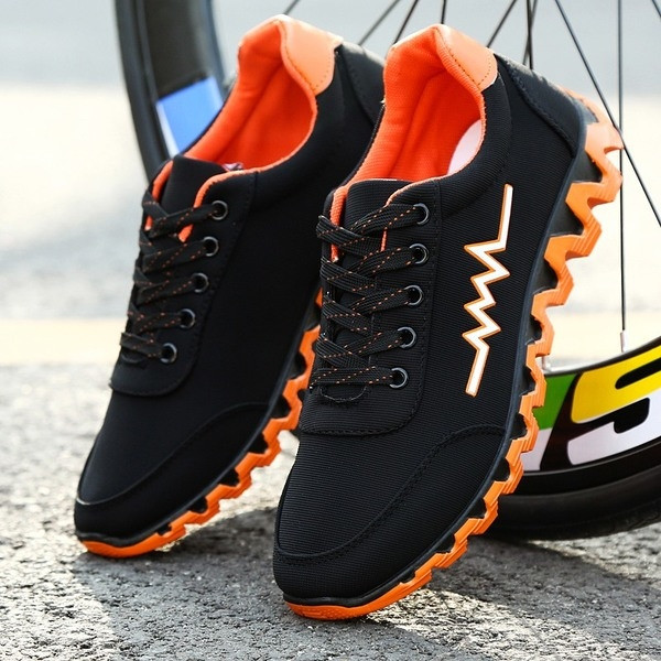 Férfi alkalmi tornacipő durva talppal, többféle színben