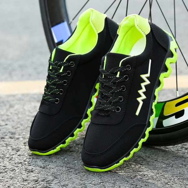 Férfi alkalmi tornacipő durva talppal, többféle színben