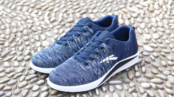 Adidași de vară pentru bărbați în mai multe culori potriviti pentru utilizarea de zi cu zi