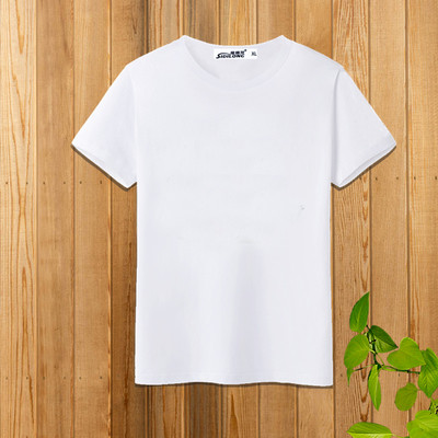 Aktuális férfi pólók különböző mintákkal, mindennapi használatra