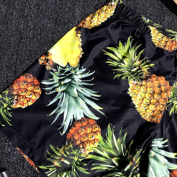 Costum de baie pentru bărbați de culoare neagră cu imprimeu