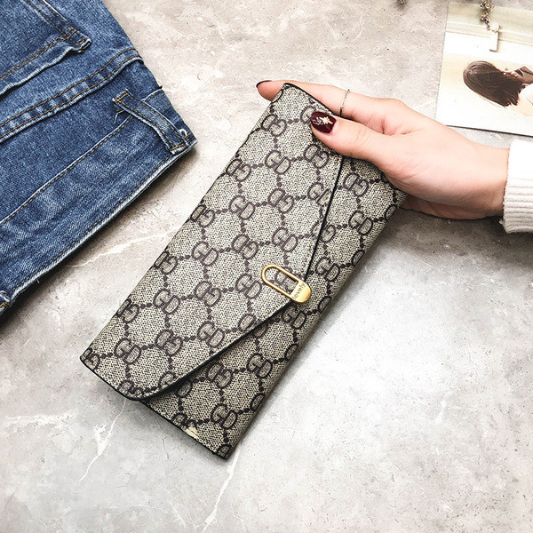 Portofel de dama in diferite culori cu imprimeu