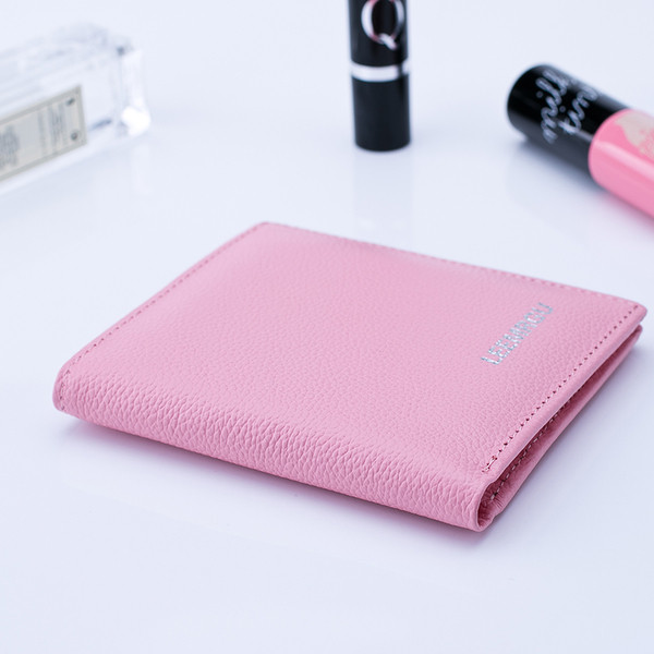 Portofel mic de dama cu inscriptie in mai multe culori