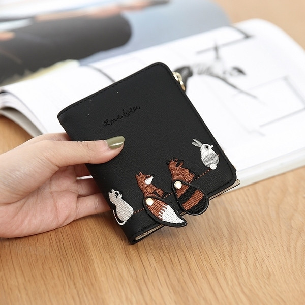 Portofel de dama cu fermoar si decor 3D