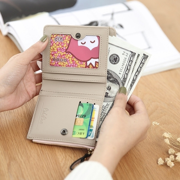 Portofel de dama cu fermoar si decor 3D