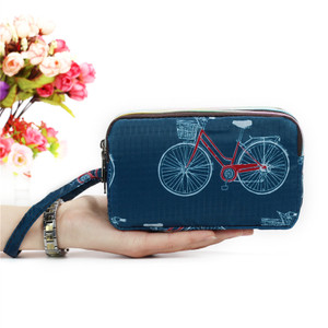 Νέο μοντέλο γυναικείο πορτοφόλι με φερμουάρ σε διαφορετική εκτύπωση