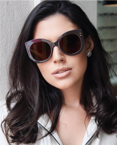 Ochelari moderni de ochi de pisică pentru femei în diferite culori