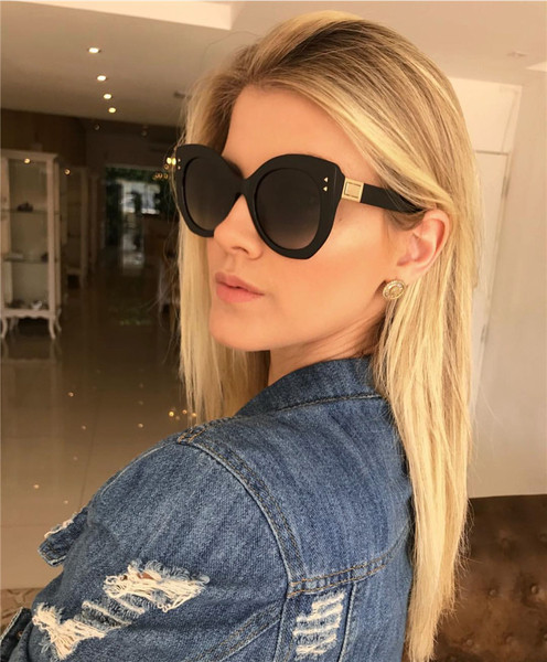 Ochelari moderni de ochi de pisică pentru femei în diferite culori