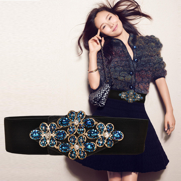 Γυναικεία κομψή ζώνη με πόρπη με διακοσμητικές πέτρες