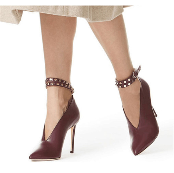 Κομψά γυναικεία παπούτσια με ψηλά τακούνια 
