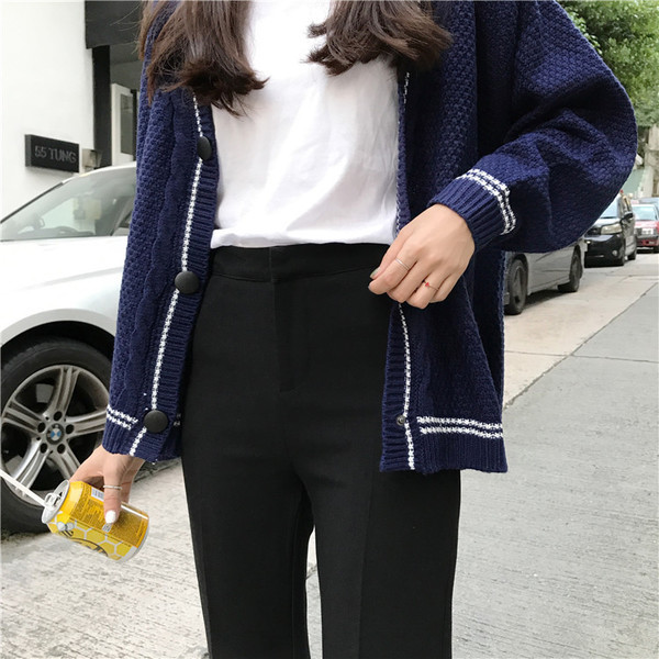 Sportiv - pantaloni eleganti cu talie inalta in negru