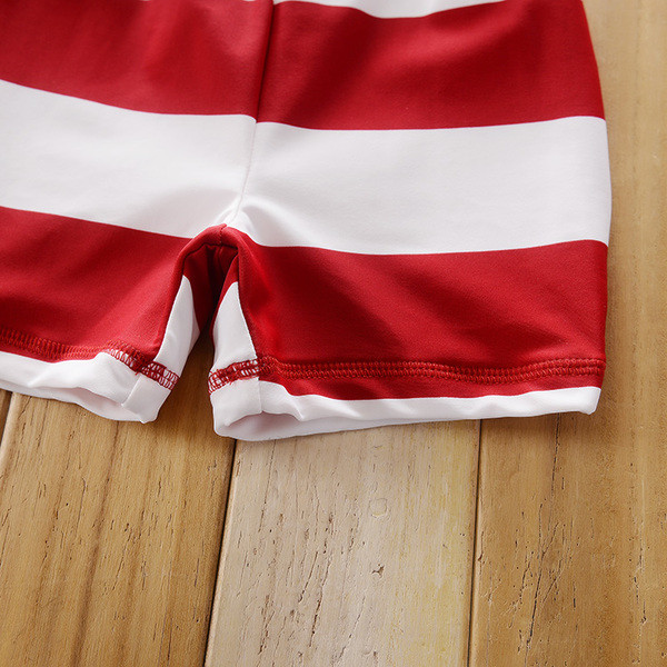 Gyermek fürdőruha csíkos fiúknak