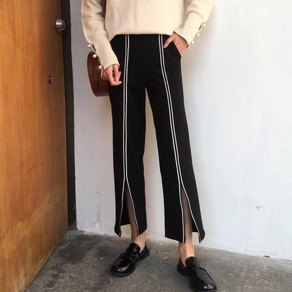 Pantaloni casual de damă cu talie înaltă, cu fante în negru