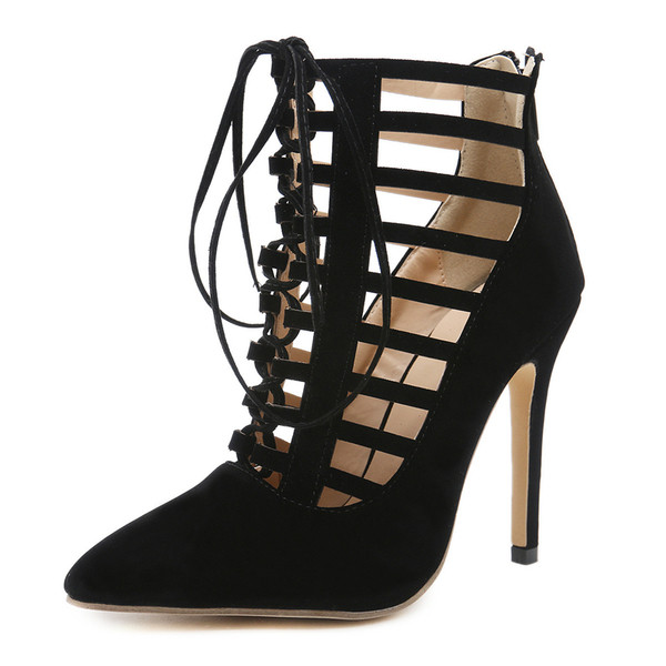 Pantofi de damă semideschiși cu toc înalt și șireturi în negru - ascuțiți