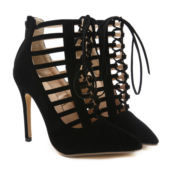 Pantofi de damă semideschiși cu toc înalt și șireturi în negru - ascuțiți