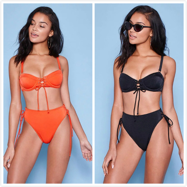 Costum de baie simplu de dama in doua parti cu cravate in doua culori