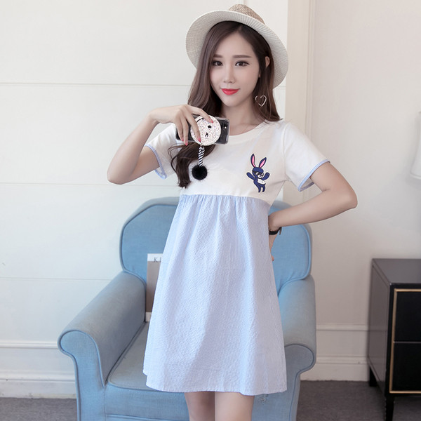 Ежедневна дамска рокля за бременни с бродерия