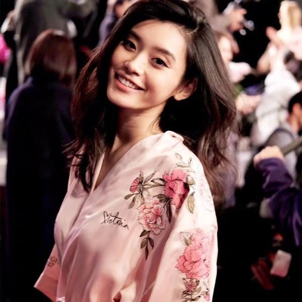 Σέξυ Γυναικεία εσώρουχα μεταξιού  με floral μοτίβα 