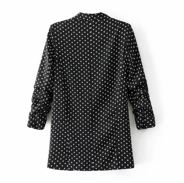 Γυναικείο σακάκι με μανίκι 3/4 σε μαύρο χρώμα με λευκές κουκκίδες