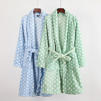 Топъл дамски халат в два цвята с декорация точки