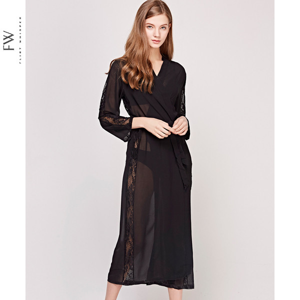 Дълъг шифонен халат за дамите с декорация дантела в три цвята-бял, шампанско и черен 