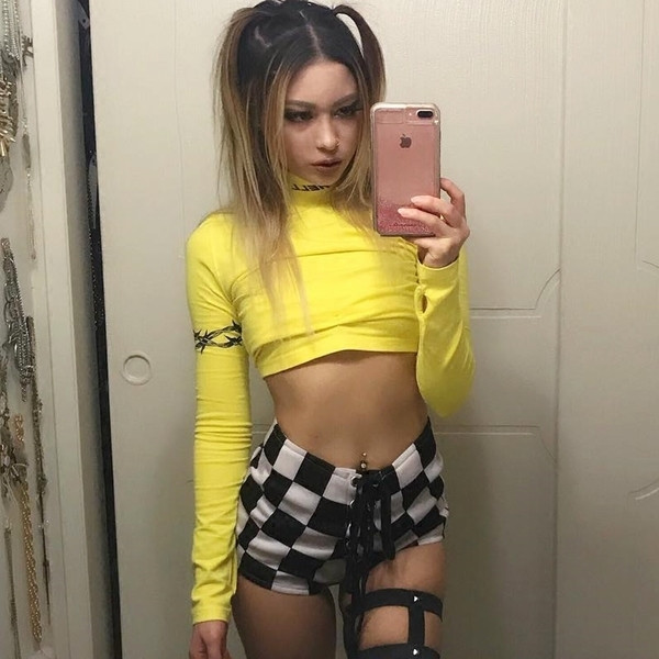 Pantaloni scurti de dama cu carouri cu talie inalta si cravate