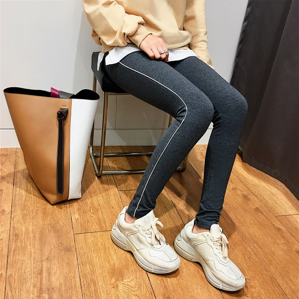 Jambiere confortabile de zi cu zi, în gri și negru, cu o culoare panglică pentru doamne